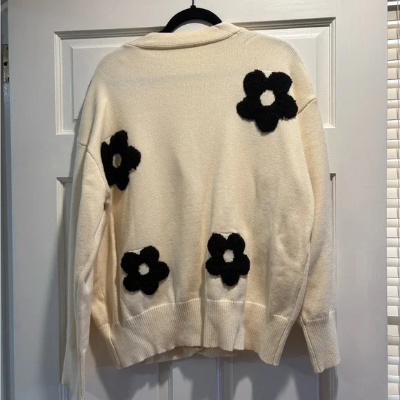 Cider Cream Cardigan with Black Floral Accents - Picture 2 of 5